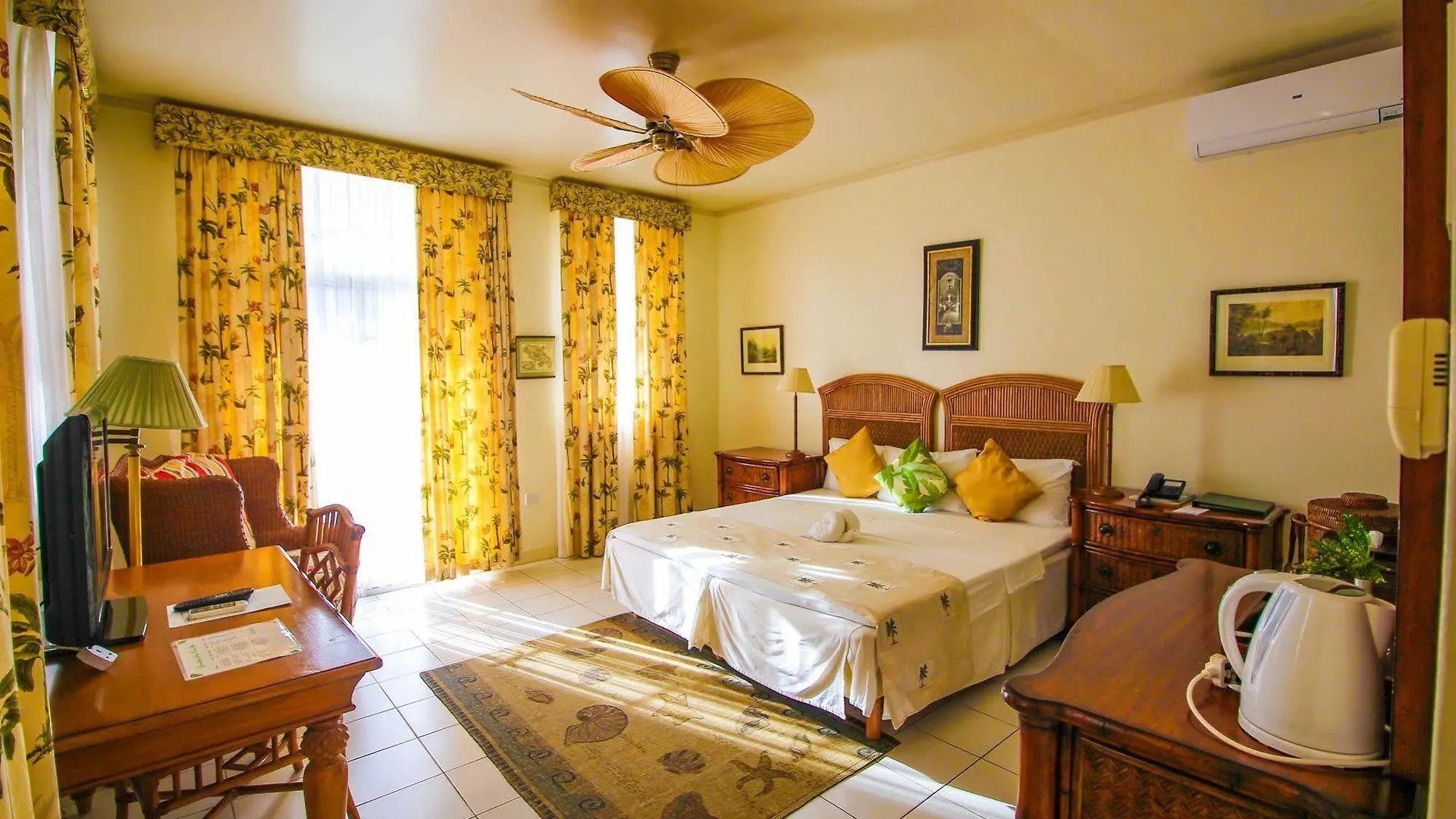Grenadine House Hotel Kingstown
