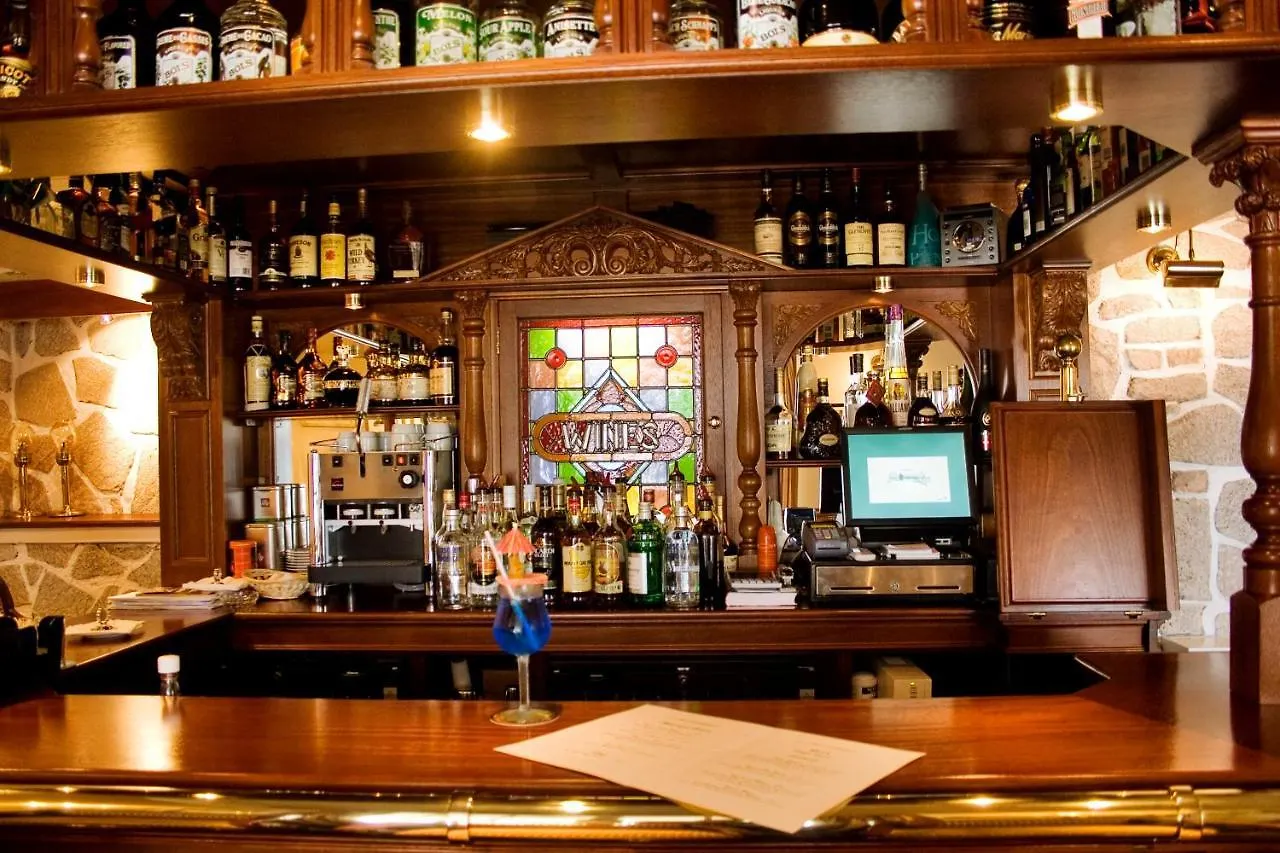 Grenadine House Hotel Kingstown 4*,